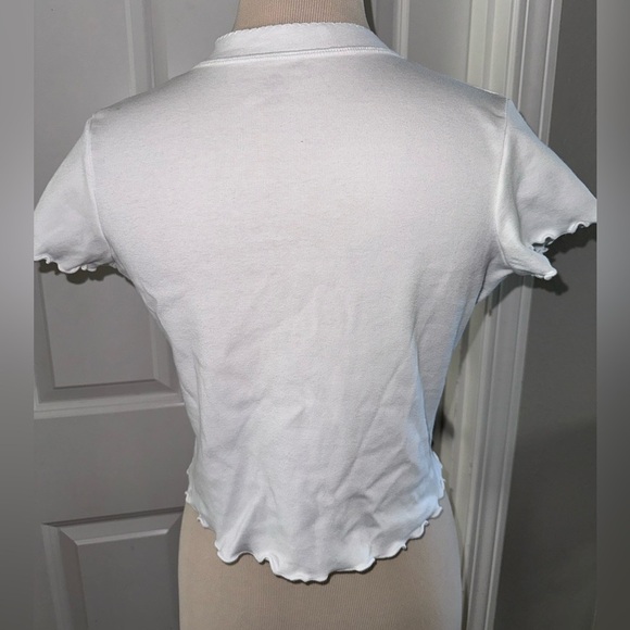 Brandy Melville Women's White button up ruffle top one size - Picture 6 of 7